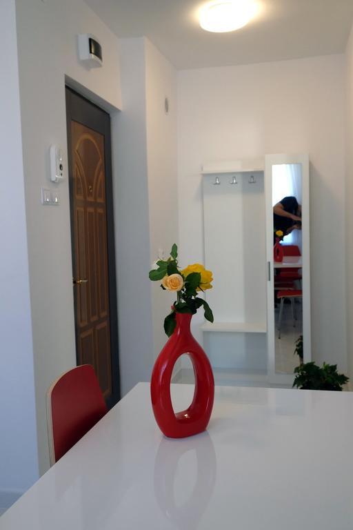 Olympus Apartment Alba Iulia Buitenkant foto