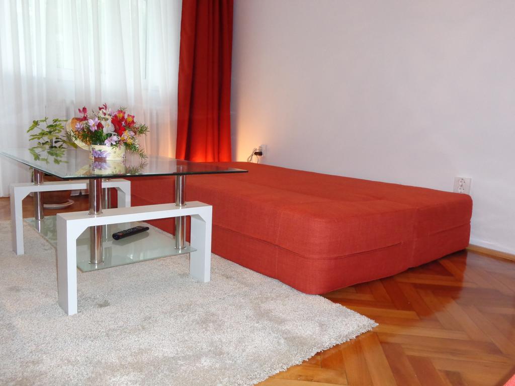 Olympus Apartment Alba Iulia Buitenkant foto